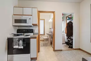 4303 Grand Ave, Duluth, MN 55807 - Photo 6