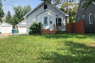 831 7th St NW, Rochester, MN 55901 - Photo 2