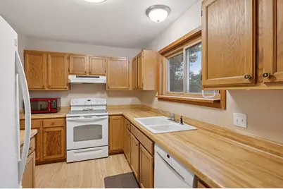 1603 Raindrop Drive, Eagan, MN 55121 - Photo 10