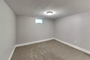 8140 49th Ave N, New Hope, MN 55428 - Photo 18