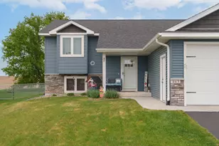 463 Prairie Rd, New Richmond, WI 54017 - Photo 4