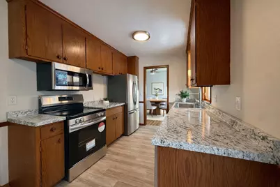 6506 Unity Avenue N, Brooklyn Center, MN 55429 - Photo 4