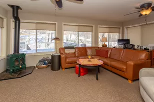 1020 Hawthorn St, Red Wing, MN 55066 - Photo 10