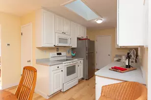 1020 Hawthorn St, Red Wing, MN 55066 - Photo 12