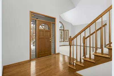 8827 Flesher Circle, Eden Prairie, MN 55347 - Photo 4