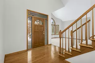 8827 Flesher Cir, Eden Prairie, MN 55347 - Photo 4