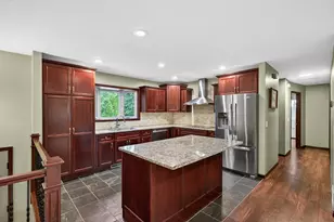 1340 Balsam St E, Eagan, MN 55123 - Photo 10