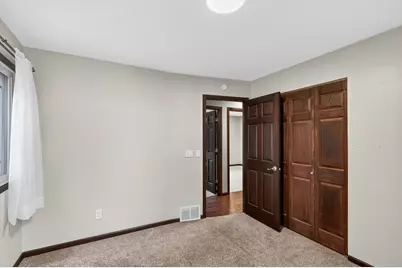 1340 Balsam Street E, Eagan, MN 55123 - Photo 20