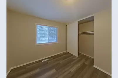 3200 Jurdy Court S, Eagan, MN 55121 - Photo 8