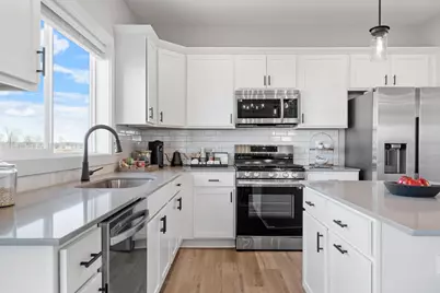 20441 Keystone Avenue, Lakeville, MN 55044 - Photo 4