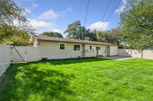 91 65 1/2 Way NE, Fridley, MN 55432 - Photo 28