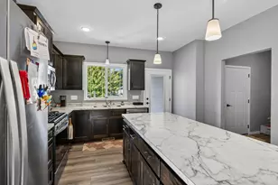 825 Golden Way NW, Isanti, MN 55040 - Photo 14