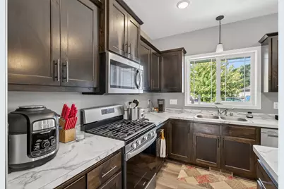 825 Golden Way NW, Isanti, MN 55040 - Photo 12