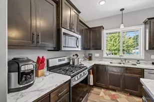 825 Golden Way NW, Isanti, MN 55040 - Photo 12