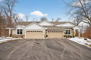 17286 Tilia Ridge, Eden Prairie, MN 55347 - Photo 2