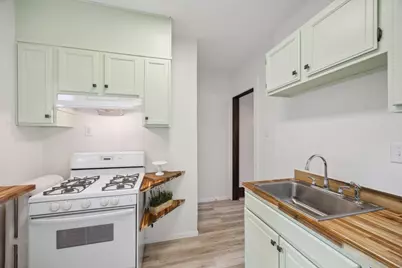 613 W 38th Street, Minneapolis, MN 55409 - Photo 10