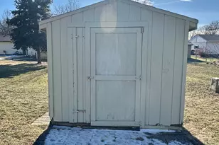 210 E Oakland Ave, Luverne, MN 56156 - Photo 32