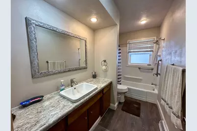 210 E Oakland Avenue, Luverne, MN 56156 - Photo 12