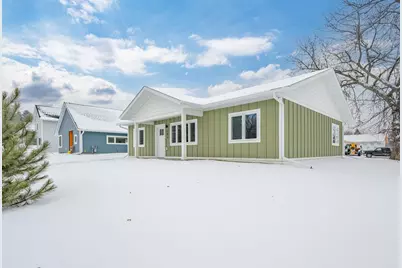704 NW 8th Avenue, Grand Rapids, MN 55744 - Photo 2