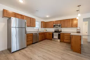 704 NW 8th Ave, Grand Rapids, MN 55744 - Photo 4