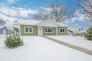 704 NW 8th Ave, Grand Rapids, MN 55744 - Photo 22