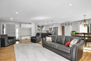 9845 Colorado Cir, Bloomington, MN 55438 - Photo 6