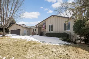 9845 Colorado Cir, Bloomington, MN 55438 - Photo 2