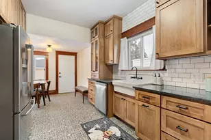 701 11th St NW, Austin, MN 55912 - Photo 8