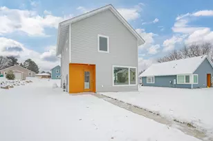 712 NW 8th Ave, Grand Rapids, MN 55744 - Photo 1
