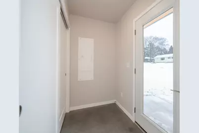 711 NW 7th Avenue, Grand Rapids, MN 55744 - Photo 2