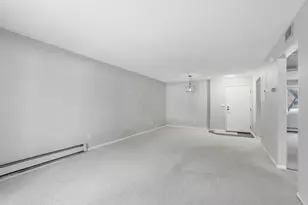 2670 Oxford St N, Roseville, MN 55113 - Photo 6