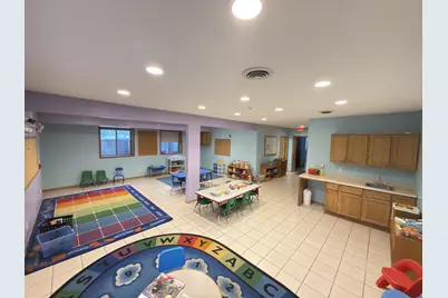 2328 N Hillcrest Parkway, Altoona, WI 54720 - Photo 4