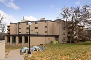 6730 Vernon Ave S, Edina, MN 55436 - Photo 28