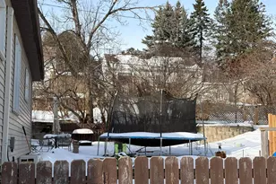 709 E 13th St, Duluth, MN 55805 - Photo 2