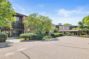 2670 Oxford St N, Roseville, MN 55113 - Photo 22