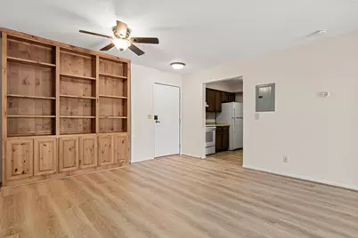 2670 Oxford Street N #230, Roseville, MN 55113 - Photo 8