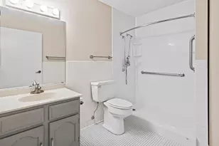 2670 Oxford St N, Roseville, MN 55113 - Photo 12