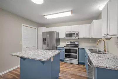 861 Sunrise Drive, Woodbury, MN 55125 - Photo 4