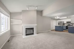 861 Sunrise Dr, Woodbury, MN 55125 - Photo 4