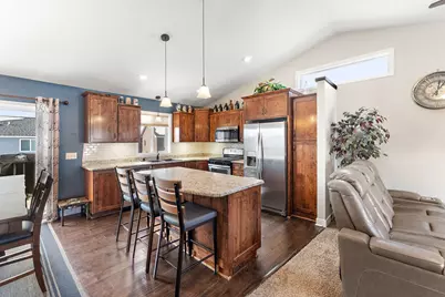 12012 Mayview Curve, Lindstrom, MN 55045 - Photo 10