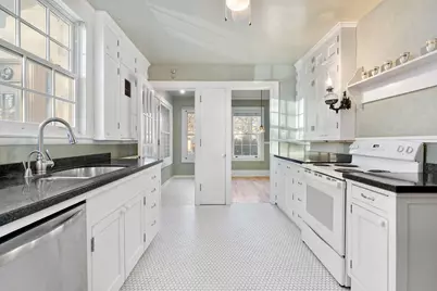 609 4th Street NW, Austin, MN 55912 - Photo 10