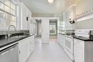 609 4th St NW, Austin, MN 55912 - Photo 10