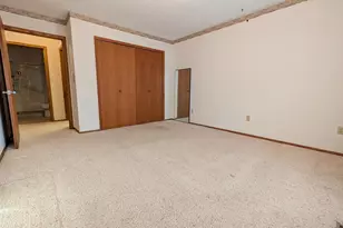 1200 18th Ave NW, Austin, MN 55912 - Photo 14