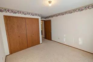 1200 18th Ave NW, Austin, MN 55912 - Photo 10