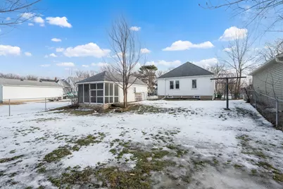 1025 9th Avenue SE, Rochester, MN 55904 - Photo 2