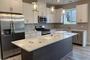 13595 Hollybrook Dr, Apple Valley, MN 55124 - Photo 2