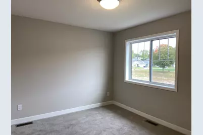 13595 Hollybrook Drive, Apple Valley, MN 55124 - Photo 4