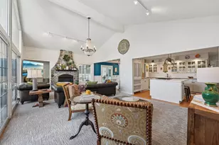 28 Eagle Ridge Rd, North Oaks, MN 55127 - Photo 10