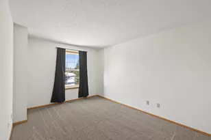 1887 Wildflower Ct, Shoreview, MN 55126 - Photo 24