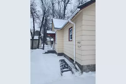 1612 Fairview Avenue, Cloquet, MN 55720 - Photo 2